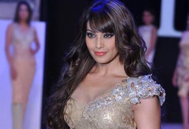 Bipasha Basu walks for Anjali & Arjun Kapoor