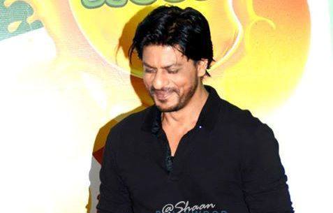 Shahrukh Khan meets fans at Frooti event