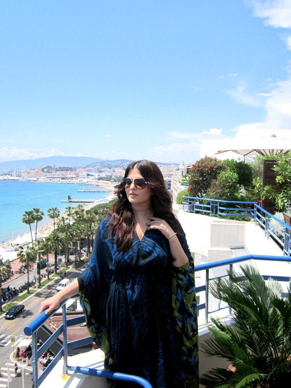 Aishwarys Rai 2nd day at Cannes in 2012