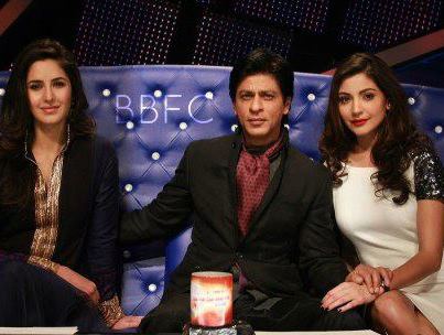 Shahrukh Khan Katrina & Anushka on sets of Zee Sa Re Ga Ma Pa