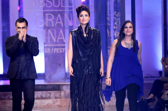 Kareena Kapoor walks ramp in Lakme Fashion Week