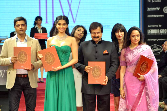 Sonam Kapoor & Hema Malini at launch of IIJW 2012