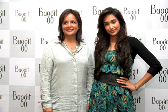 Jiah Khan at preview of new collection of Baggit