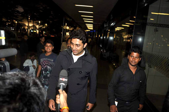 Abhishek Bachchan comes back from DHOOM 3 shoot