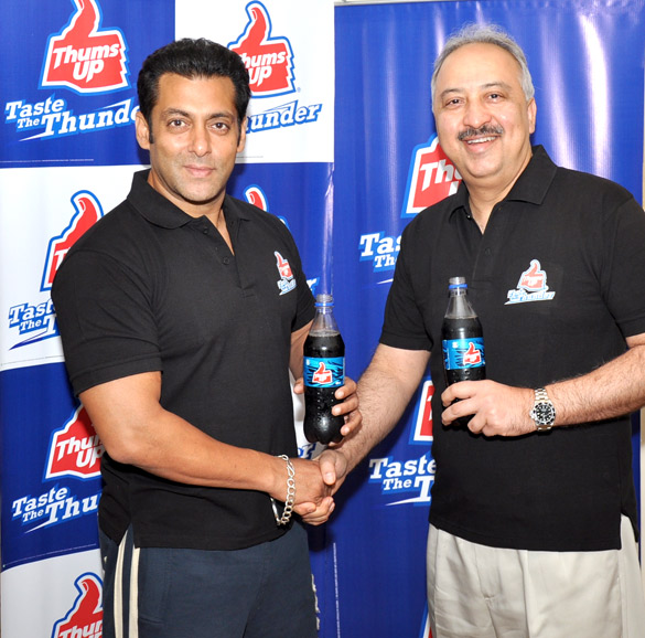 Salman Khan promotes Thumps Up