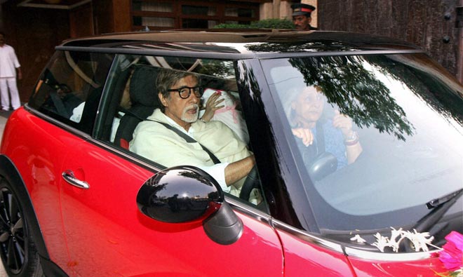 Aradhya gets Mini copper car on her 1st birthday