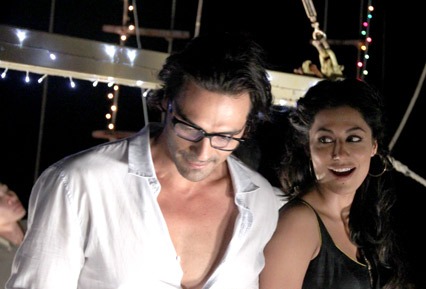 Stills from Inkaar