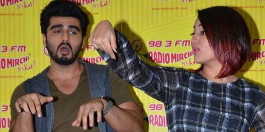 Sonakshi Sinha and Arjun Kapoor promoting 'Tevar' at a radio station