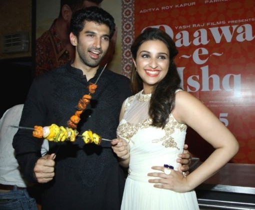 Aditya Roy Kapur and Parineeti Chopra at iftar party for the trailer launch of Daawat-e-Ishq