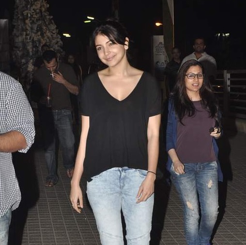 Anushka Sharma Snapped At PVR