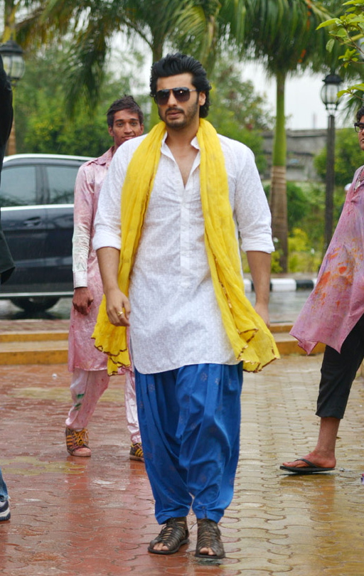 Dashing Arjun Kapoor at a Holi event