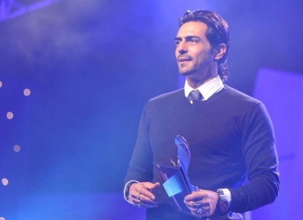 Arjun Rampal & Sachin Tendulkar at U TV Bloomberg Autocar Awards