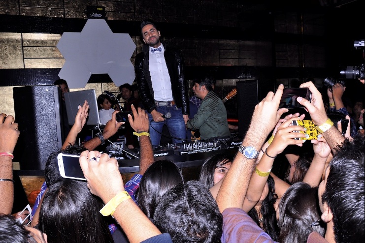 Ayushmann Khurrana performs in India's first Playboy Club