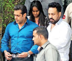 Salman Khan attends court hearing