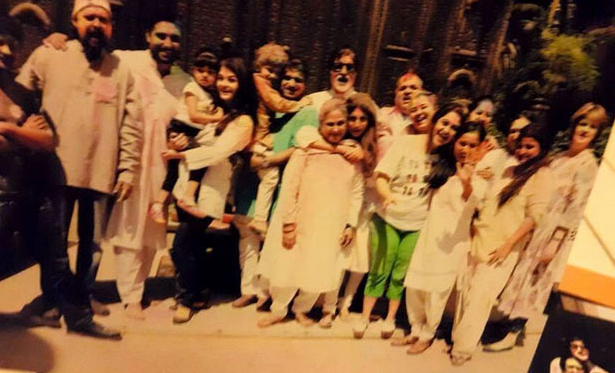 Bachchan Family celebrates Holi