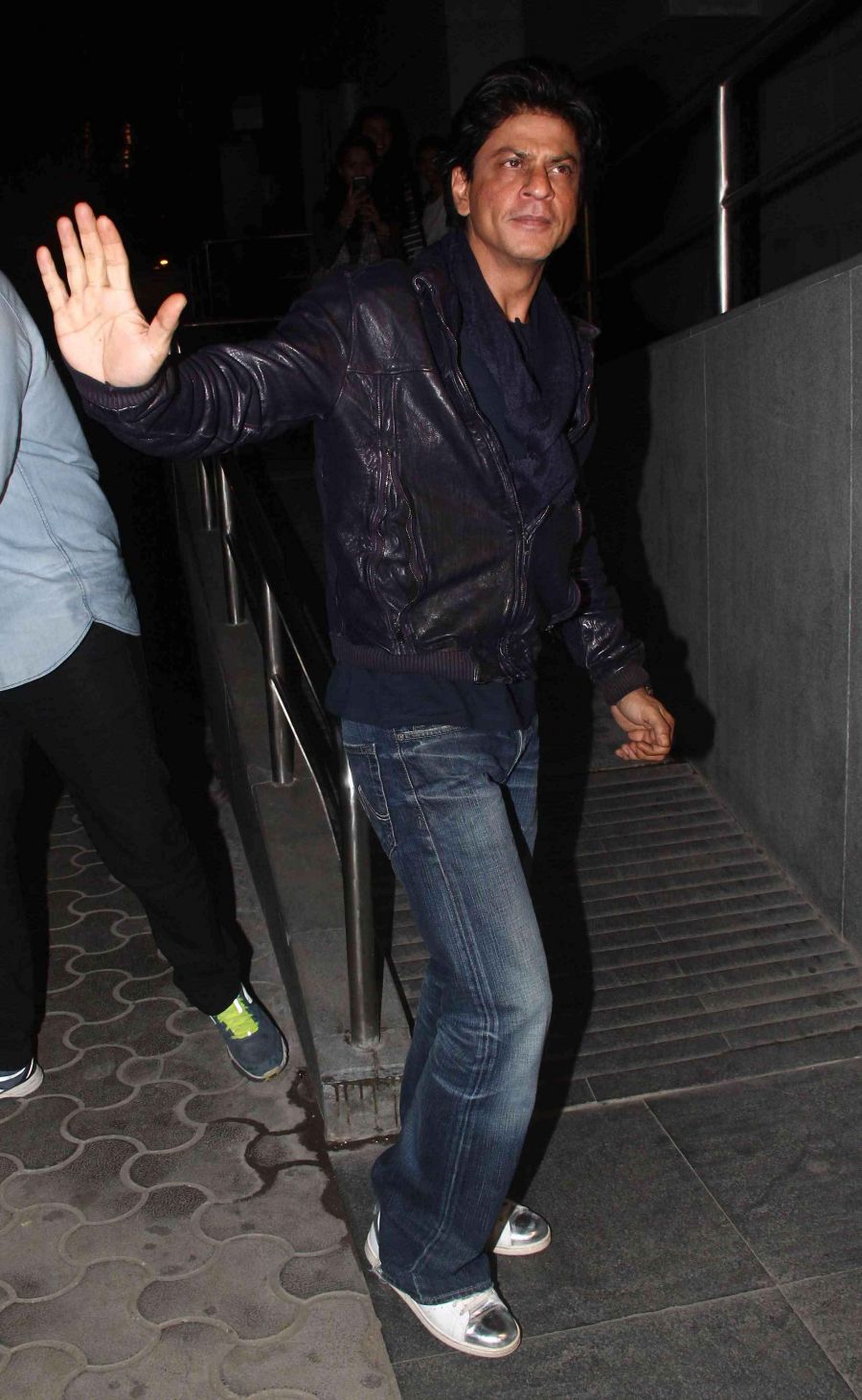 SRK and others at the screening of 'Dilwale'