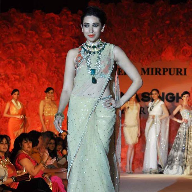 Karisma Kapoor walks the ramp