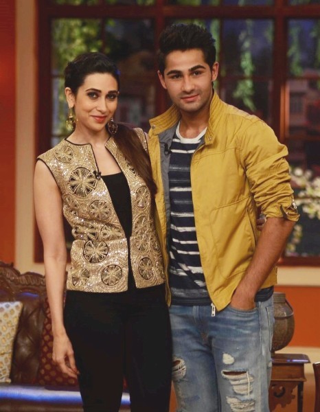 Karisma Kapoor with cousin Armaan Jain on Comedy Nights With Kapil