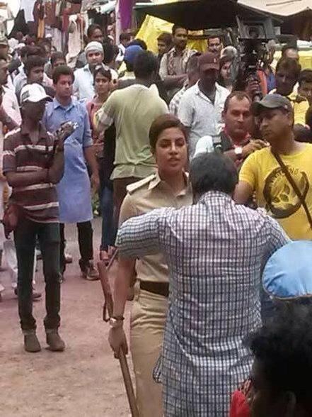 Priyanka Chopra spotted on the sets of 'Gangaajal 2'