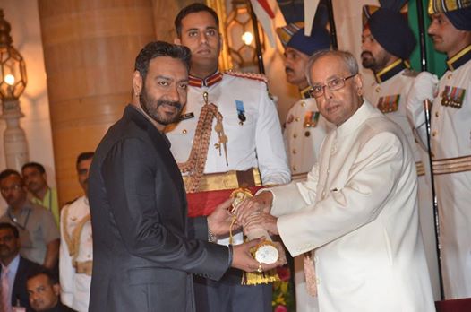 Ajay Devgn and others receive their Padma Shri Award