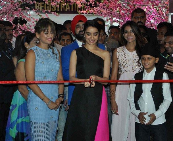 Shraddha Kapoor inaugurates 14th Glamour Jewellery Exhibition 2015