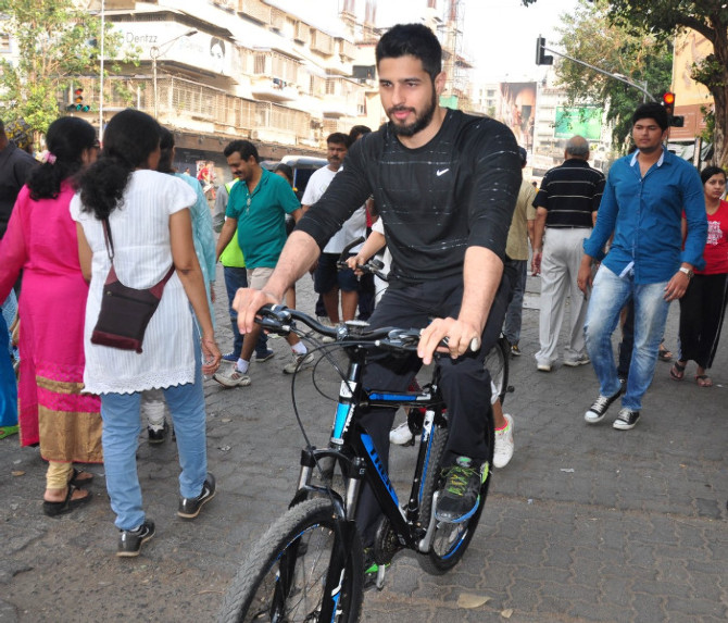 Sidharth Malhotra cycles in the streets of Mumbai for The Equal Street Movement