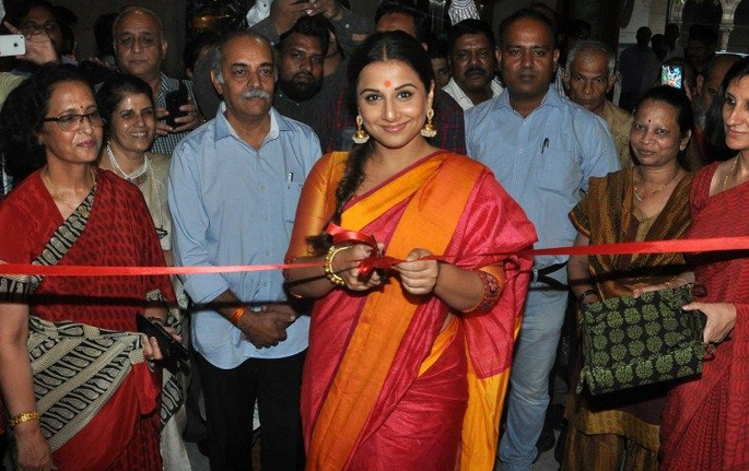 Vidya Balan at the inauguration of a Craft Exhibition