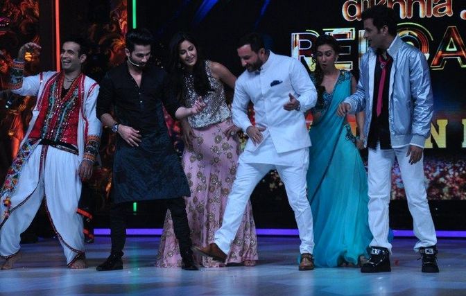 Saif Ali Khan and Katrina Kaif promote 'Phantom' on 'Jhalak Dikhhla Jaa'