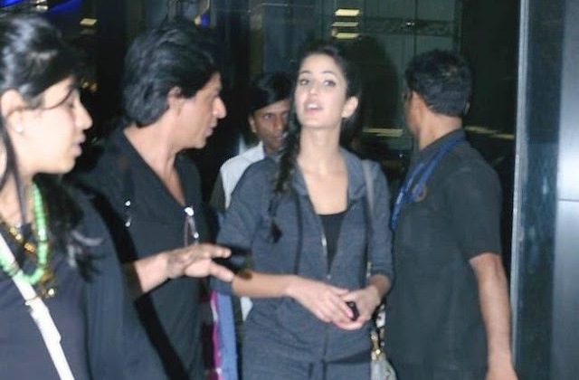 Shahrukh Khan & Katrina Kaif returning from Muscat
