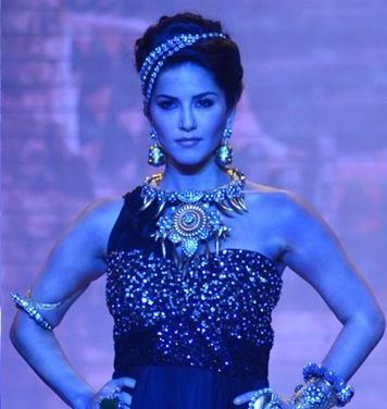 Sunny Leone walks the ramp for designer Sumit Sawhney at the IIJW