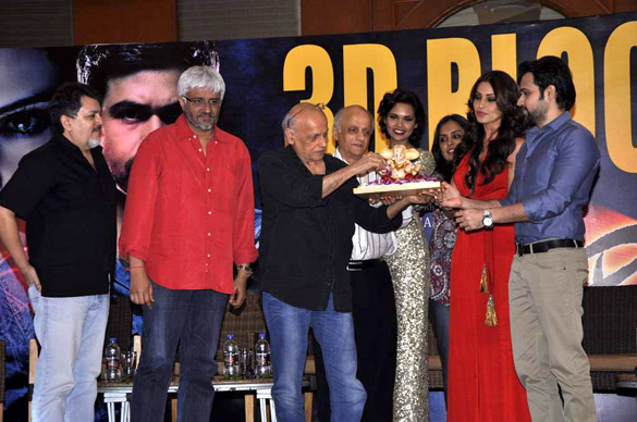 Emraan Hashmi Bipasha Basu Eshaa Gupta Mukesh Bhatt & Vikram Bhatt at Success party of RAAZ 3