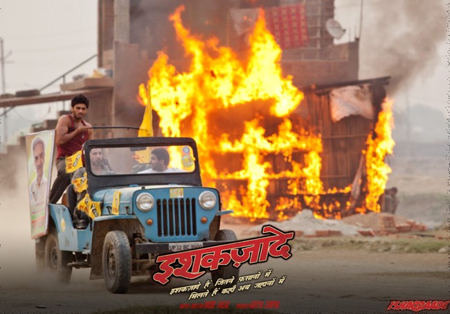 Arjun Kapoor & Parineeti Chopra in Ishaqzaade 44