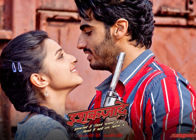 Arjun Kapoor & Parineeti Chopra in Ishaqzaade 22