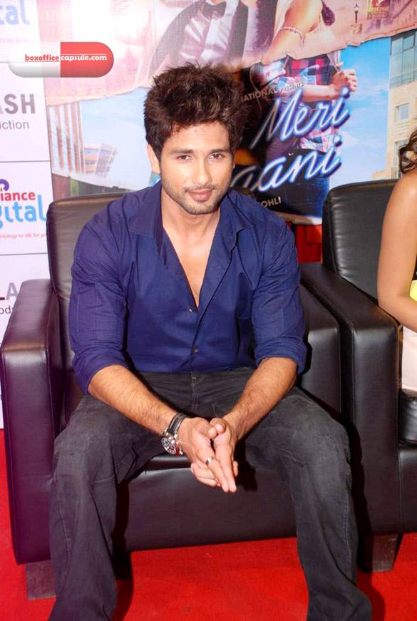 Shahid Kapoor promotes TERI MERI KAHAANI at Reliance Digital 1