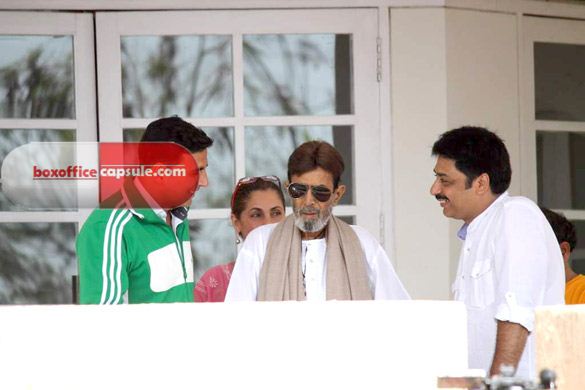 Akshay Kumar with Rajesh Khanna 6
