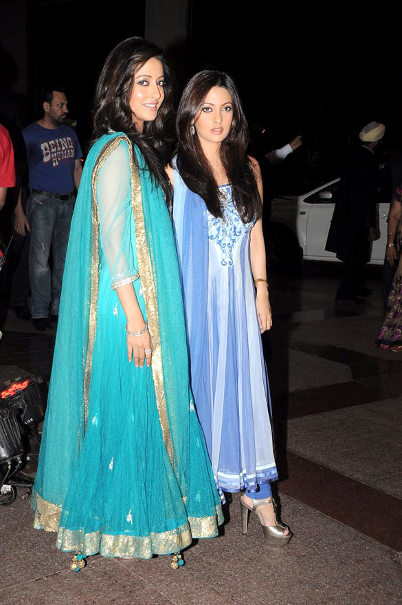 Riya Sen & Rimi Sen at Sangeet ceremony of Eshaa Deol 