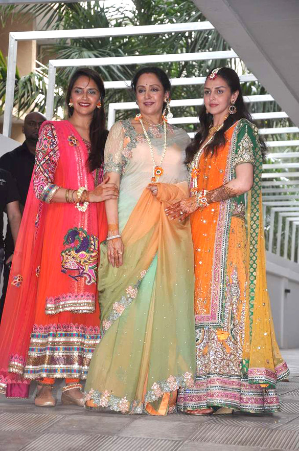 Mehndi ceremony of Eshaa Deol 2