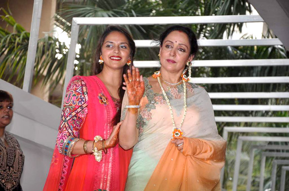 Mehndi ceremony of Eshaa Deol 3