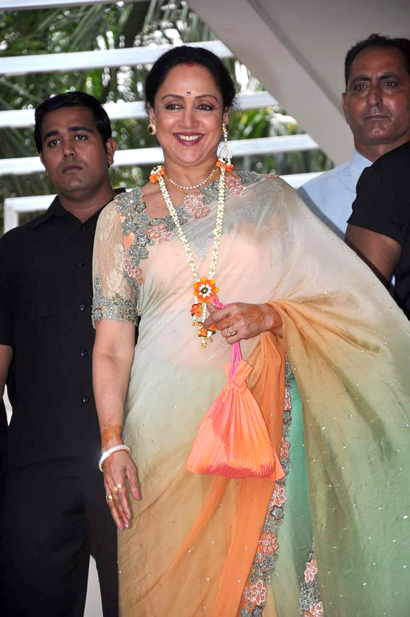 Mehndi ceremony of Eshaa Deol 4