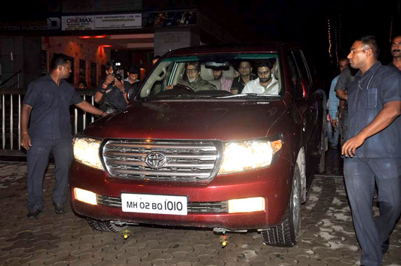 Amitabh Bachchan arrives at Special Screening of BOL BACHCHAN 