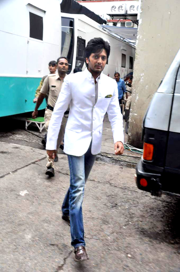 Tushhar & Riteish on sets of Jhalak Dikhlaa Ja