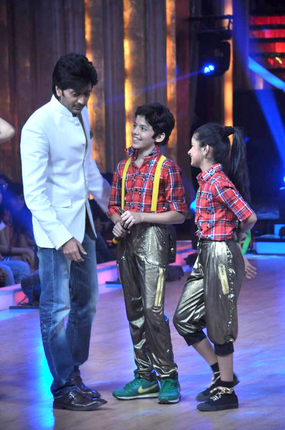 Tushhar & Riteish on sets of Jhalak Dikhlaa Ja