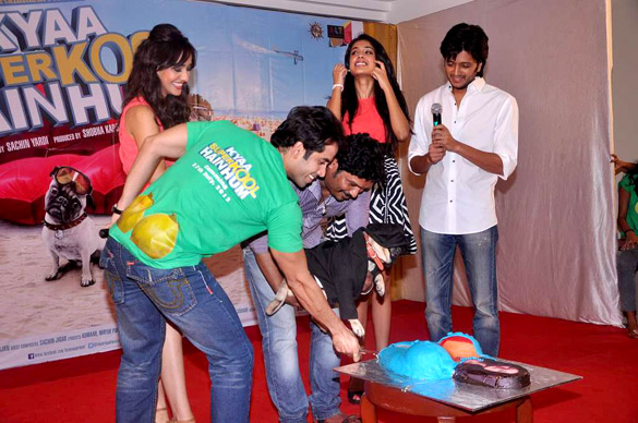 Riteish Tushhar Neha  Sarah at promotion of Kya Super Kool Hain Hum