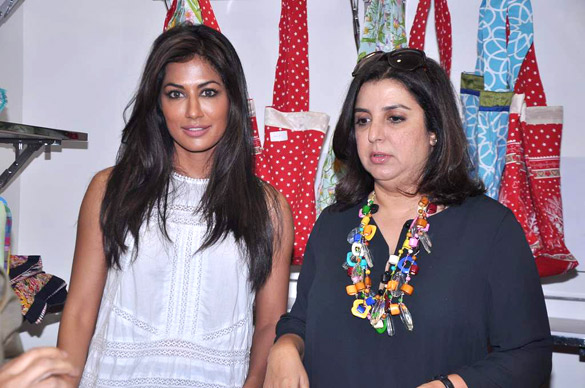 Promotion of JOKER by Farah & Chitrangada Singh with Aliens