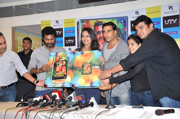 Akshay & Sonakshi at DVD Launch of Rowdy Rathore