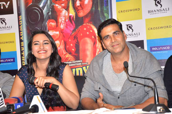 Akshay & Sonakshi at DVD Launch of Rowdy Rathore