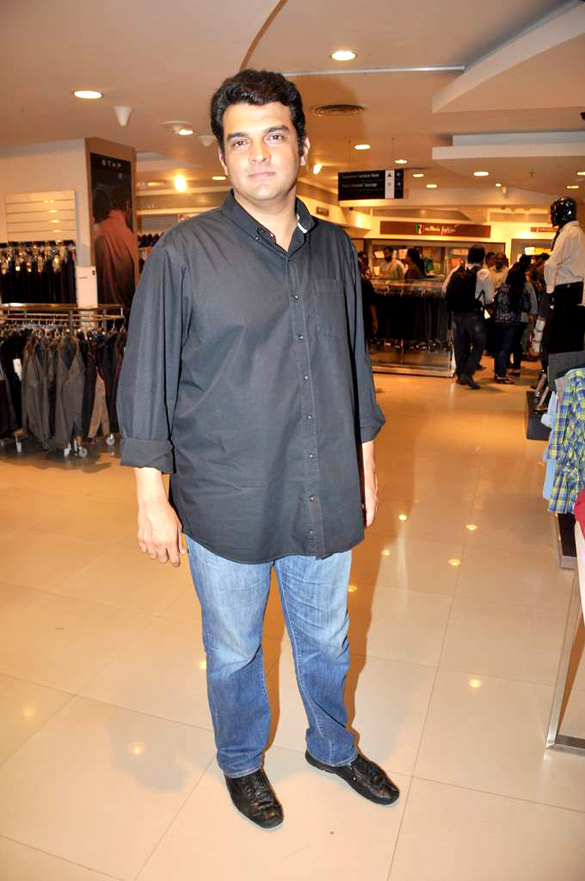 Siddharth Roy Kapur at DVD Launch of Rowdy Rathore