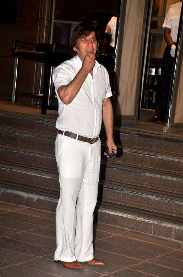 Celebs at Iftar party of Baba Siddquie