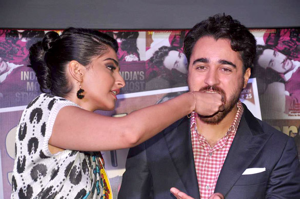 Imran Khan & Sonam Kapoor grace the launch of anniversary cover of Star week magazine