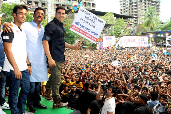 Akshay Kumar at Dahi Handi Utsava